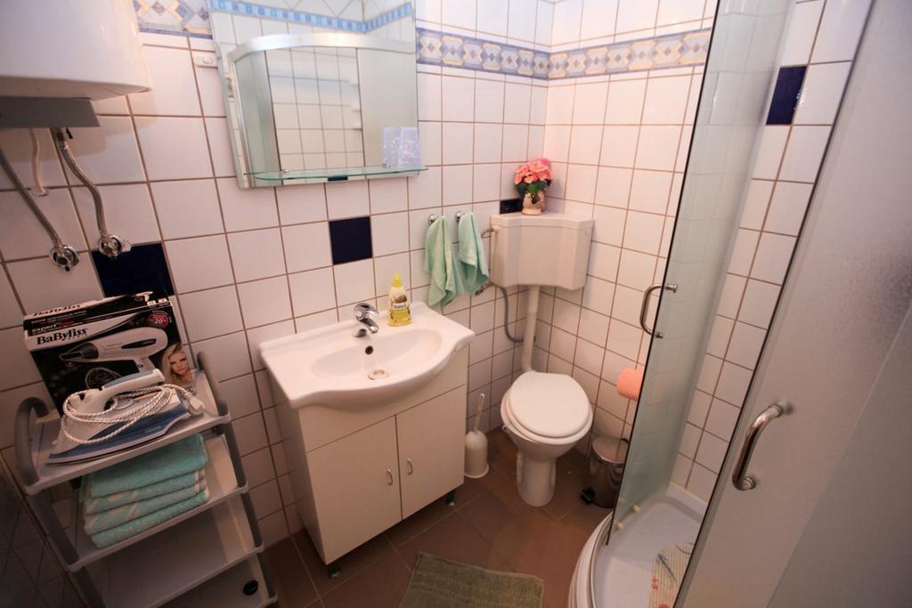 Apartments Franc Povljana Szoba fotó