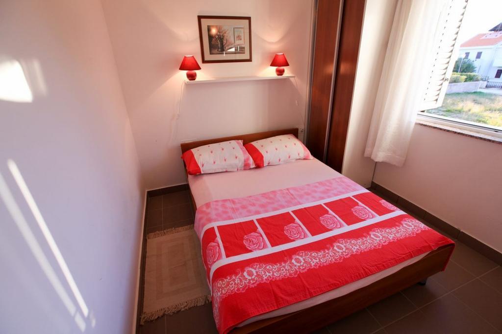 Apartments Franc Povljana Szoba fotó